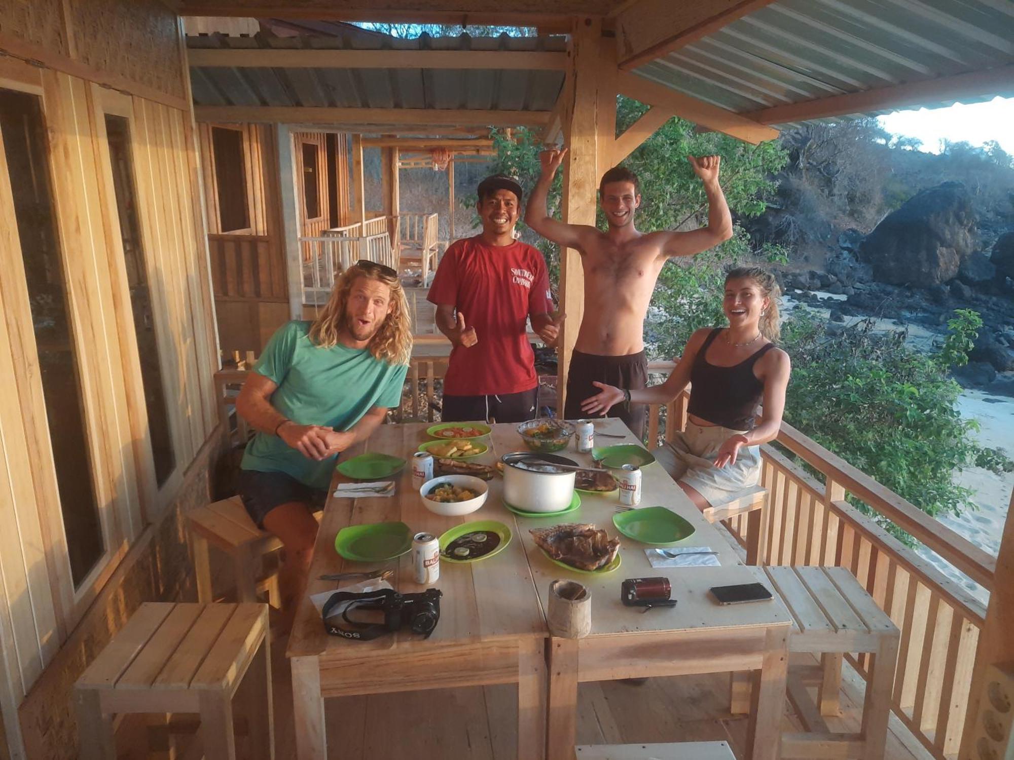 Boneputeh Homestay Taliwang Dış mekan fotoğraf